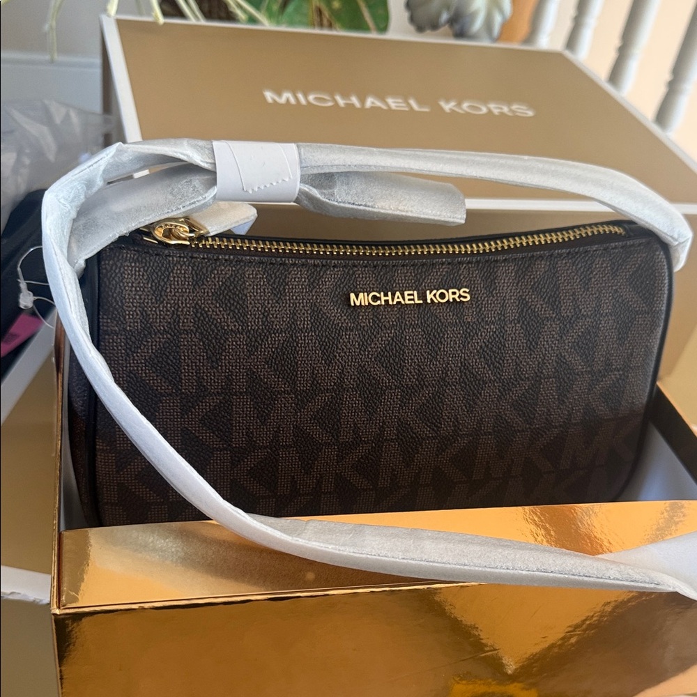 Michael Kors Crossbody Purses Brand New Authentic 9x5